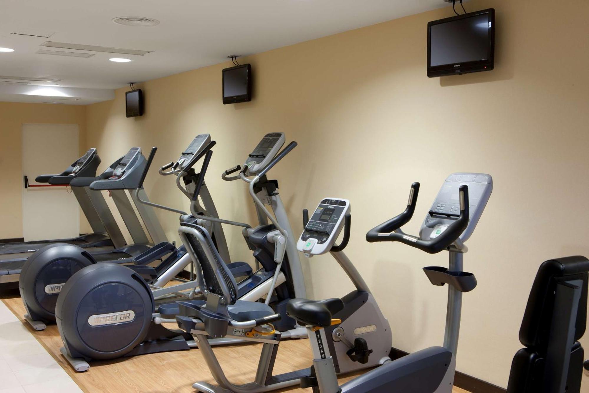 Nh Madrid Ribera Del Manzanares Hotel Екстериор снимка