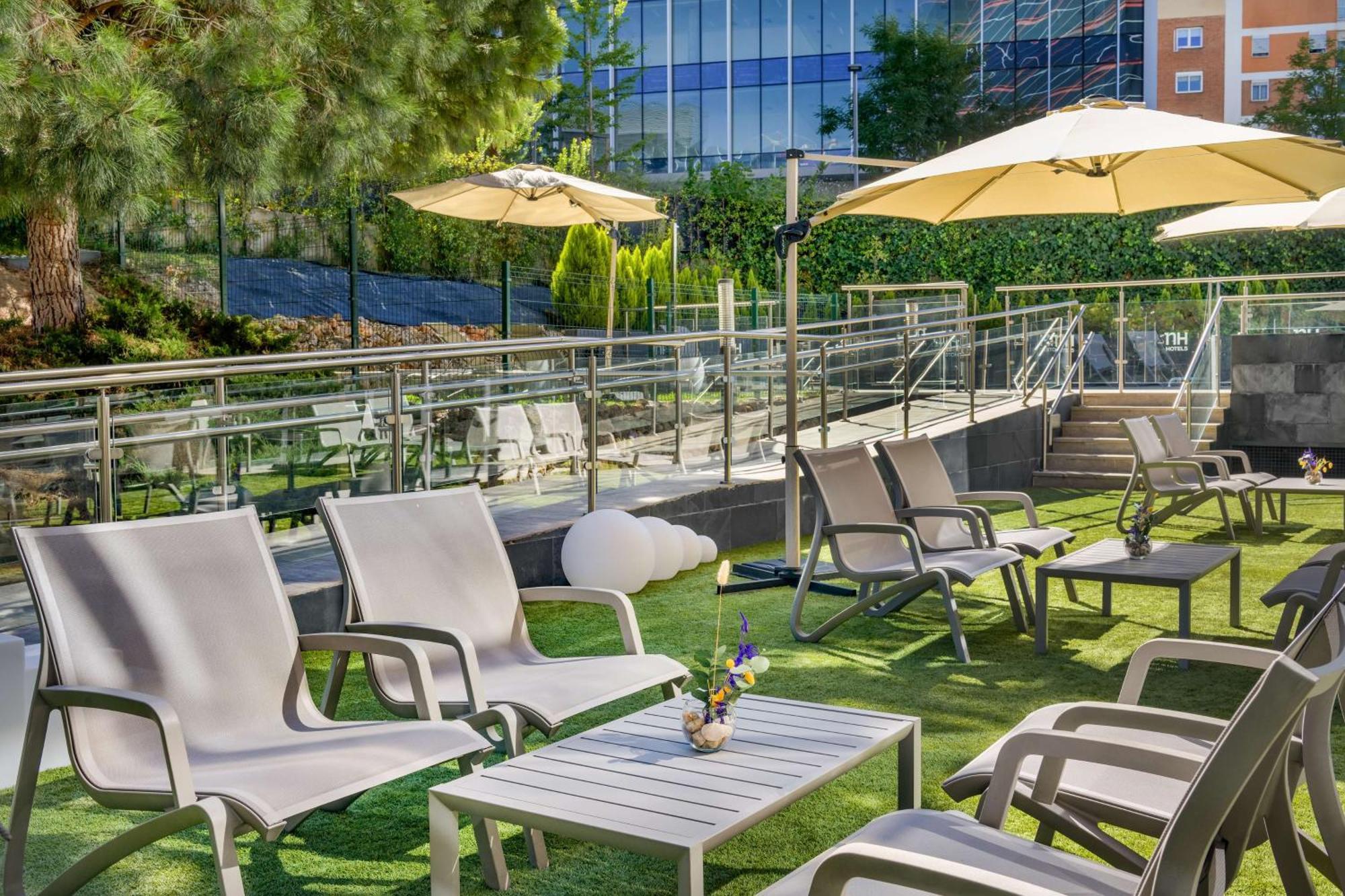 Nh Madrid Ribera Del Manzanares Hotel Екстериор снимка